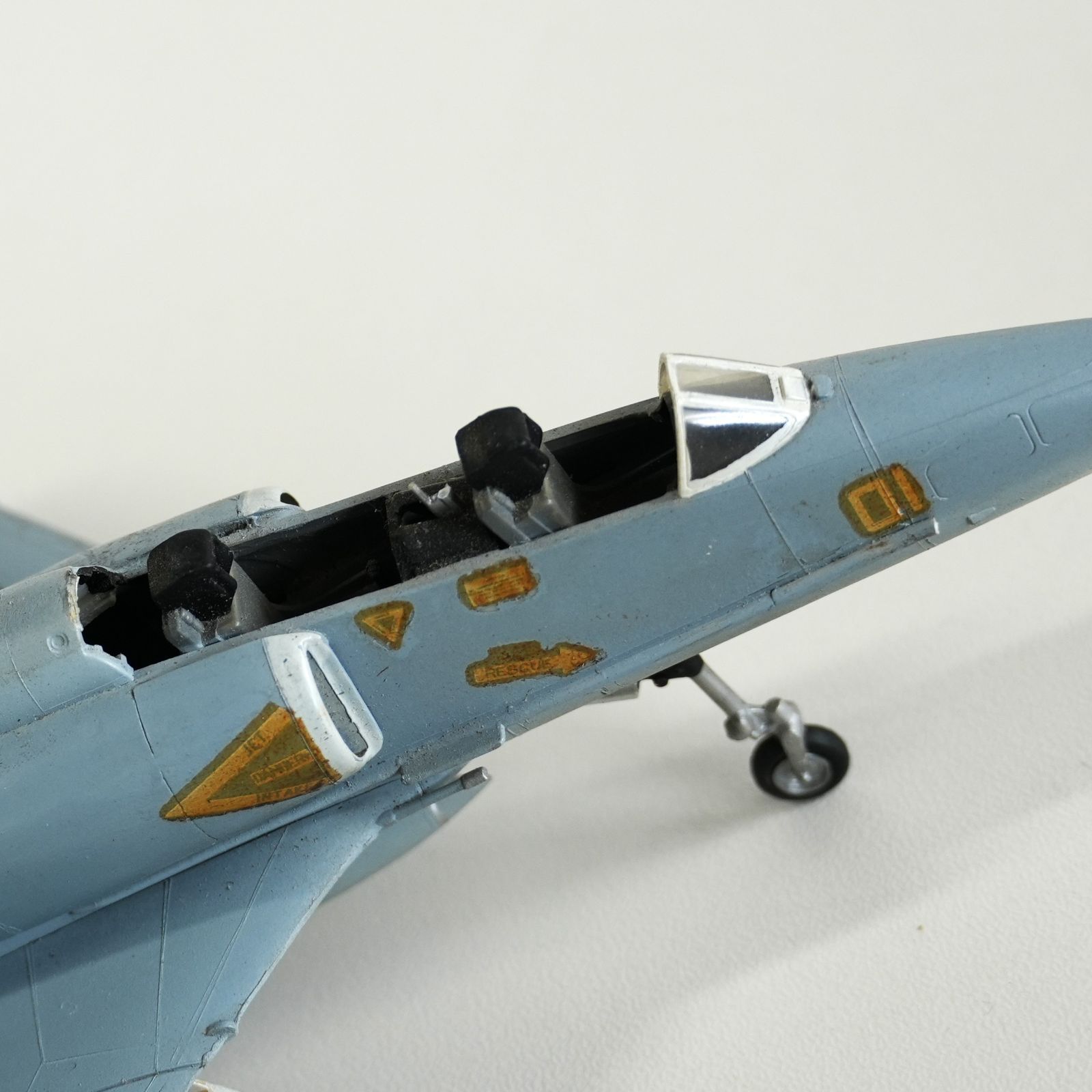 IM] ジャンク品 戦闘機 組立済 プラモデル 9点セット - メルカリ