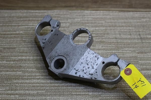 ヤマハFZR2502KRトップブリッジY71-14