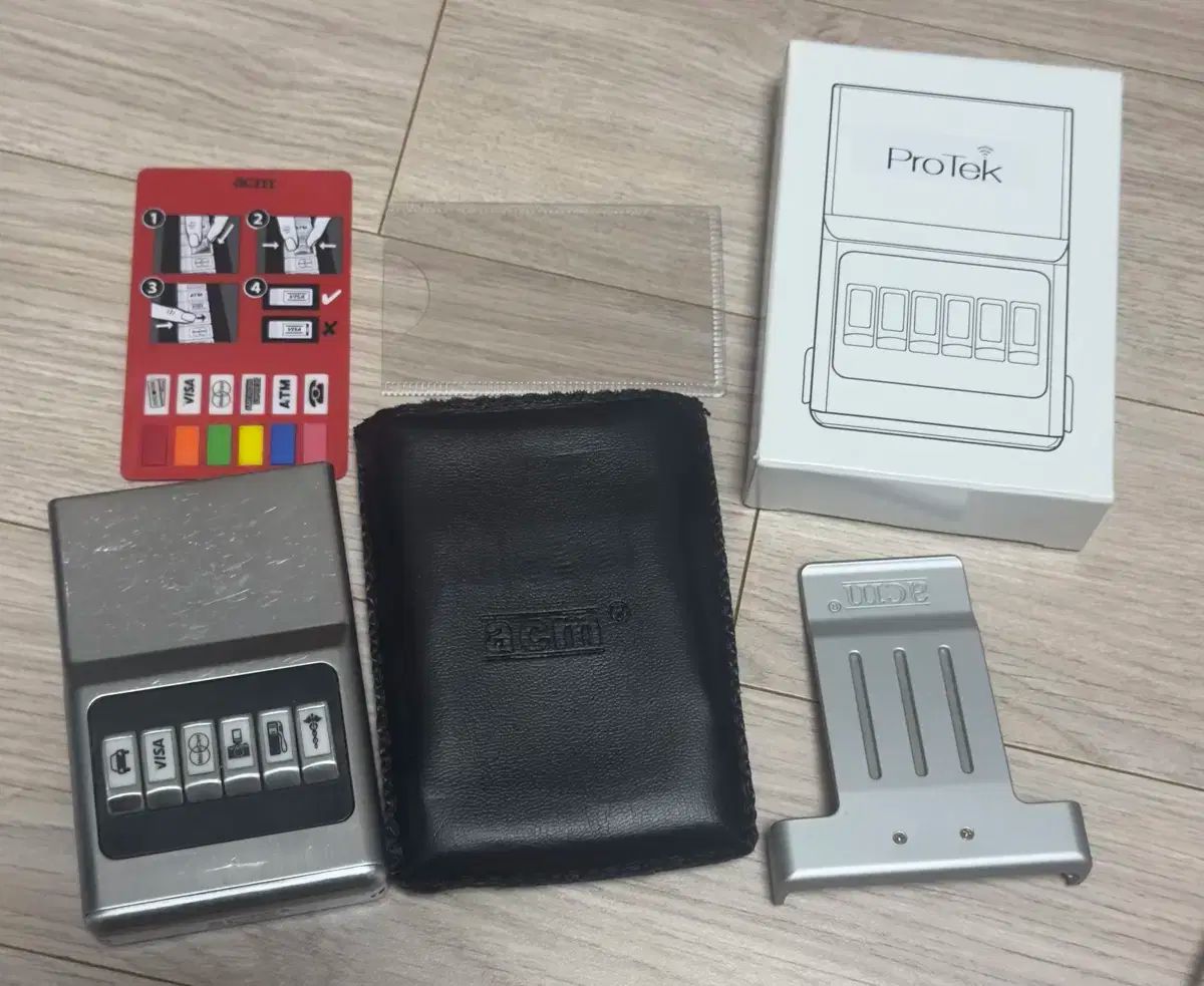 Bellroy Phone Case – 3 Card o cotta 1499 Three Wallet Cases