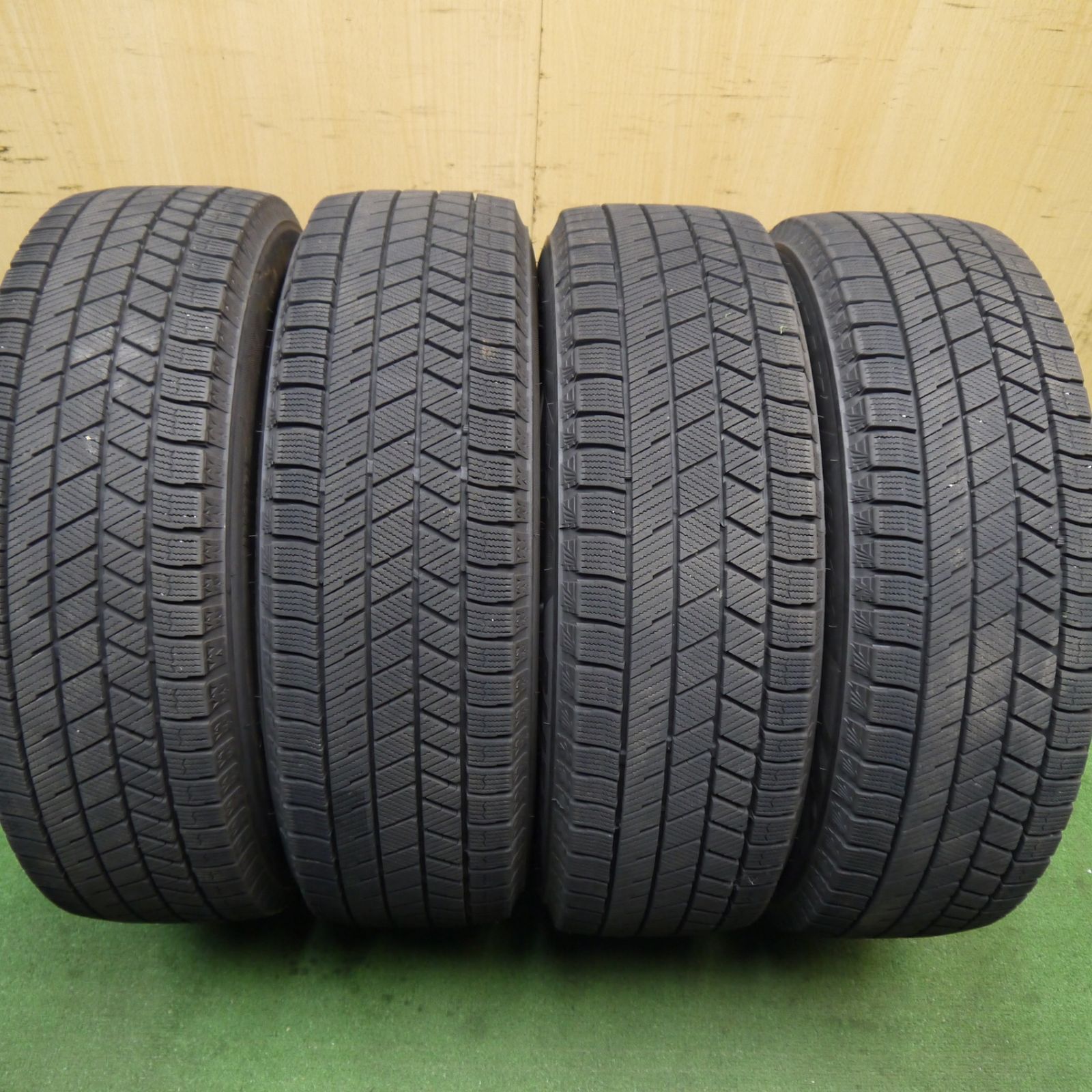 バリ溝！22年！キレイ！8.5分☆スタッドレス 185/65R15 ブリヂストン 