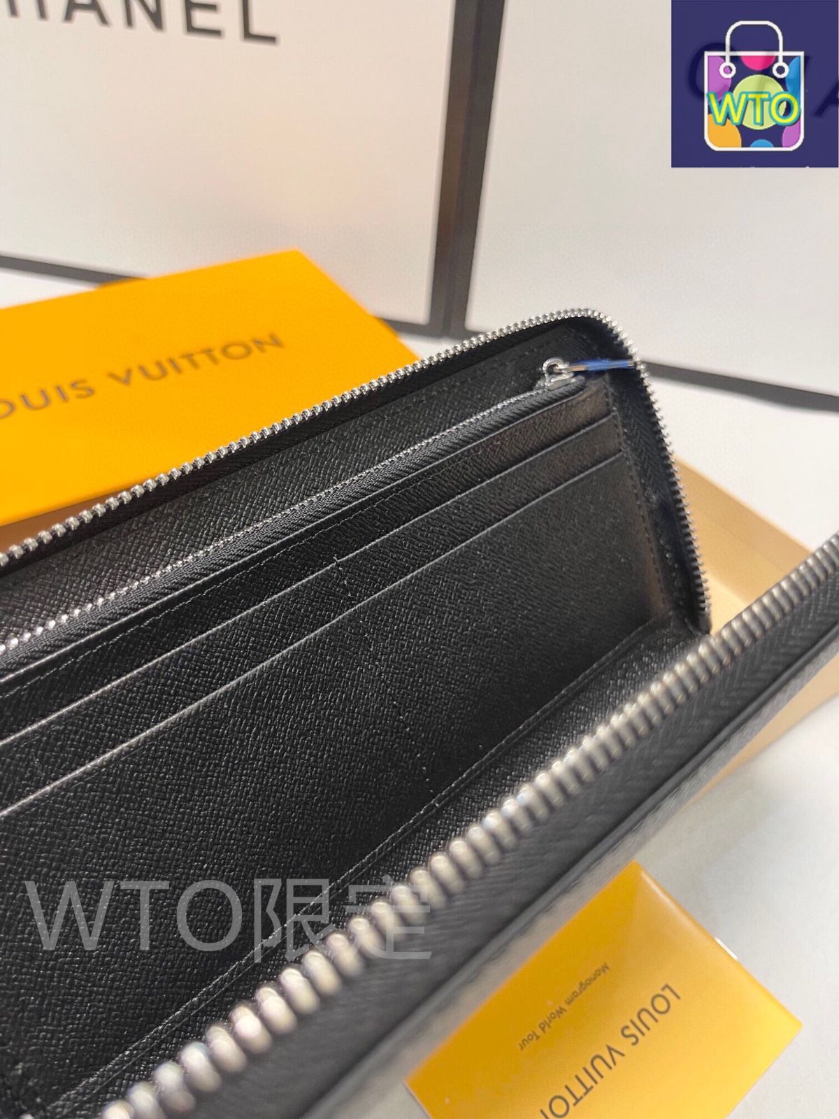 【Louis Vuitton】ジッパーポーチ Zippy Coin Purse Monogram - Small Coin Bag - WOMEN | LOUIS