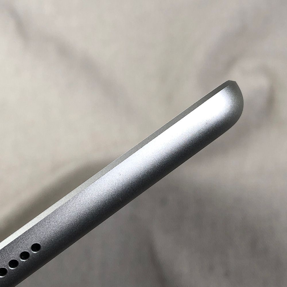 ジャンク iPad 第7世代 32GB Wi-Fi+Cellular - メルカリ