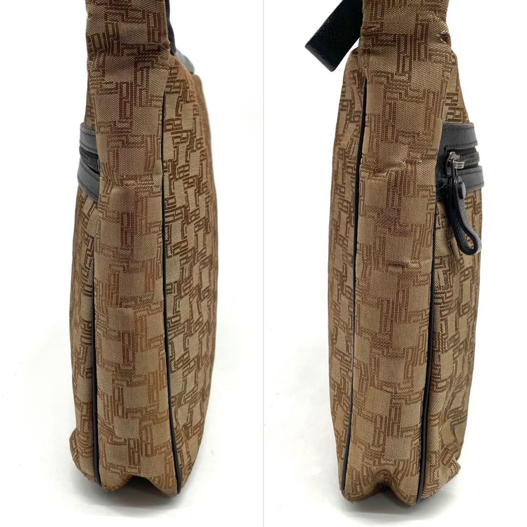 ディーエイト柄