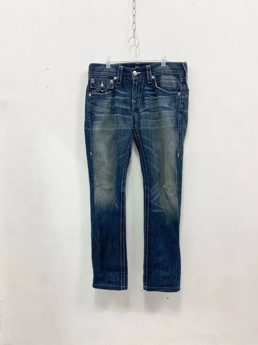 ステッチ デニムジーンズ