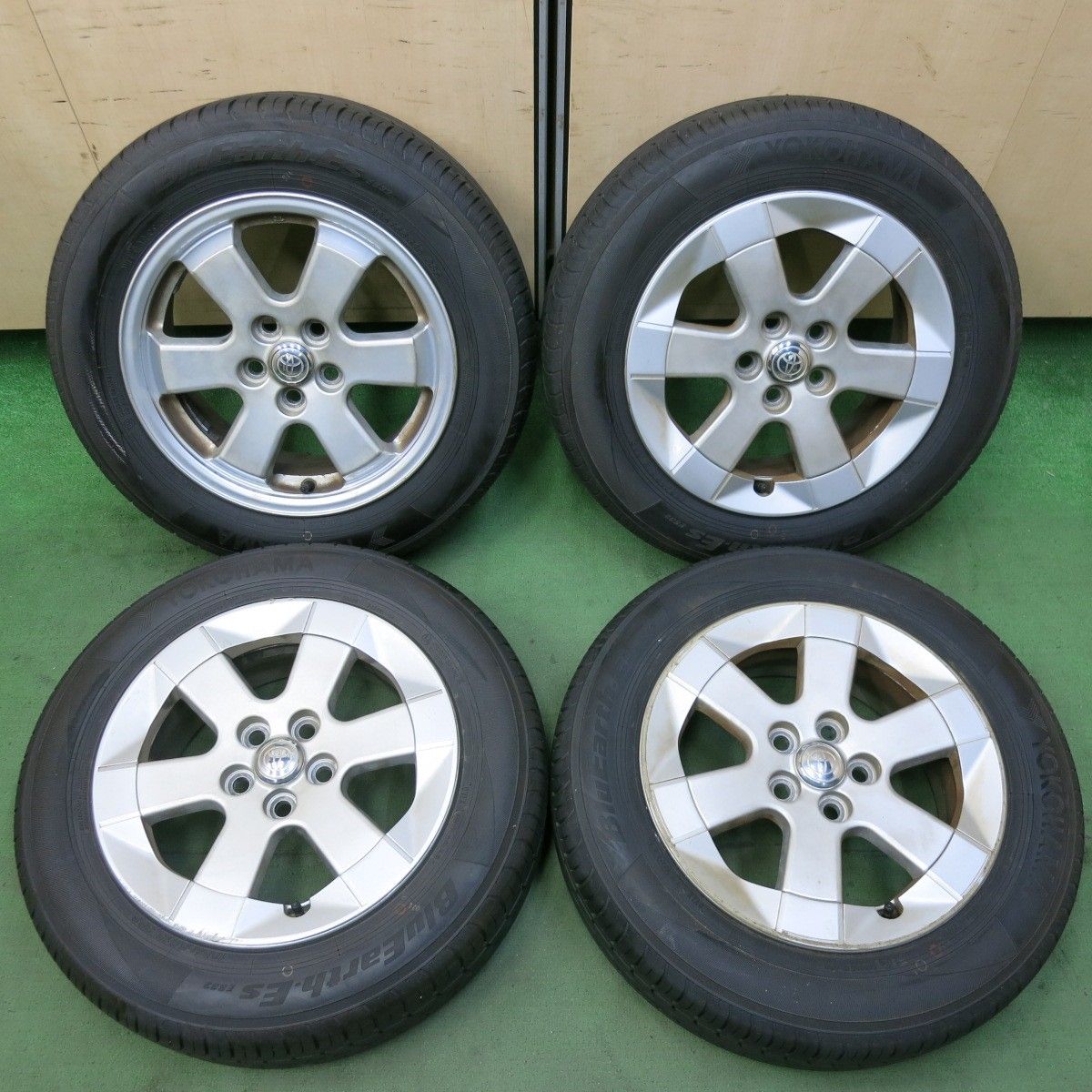 バリ溝！23年！9分☆トヨタ 20系 プリウス 純正 185/65R15