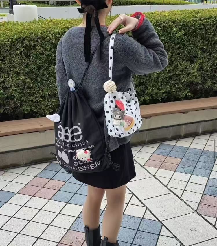 大人気カラー【正規品】レア aeae ナップサック ブラックドット 黒 大人気カラー レア aeae ナップサック ブラックドット 黒 - メルカリ