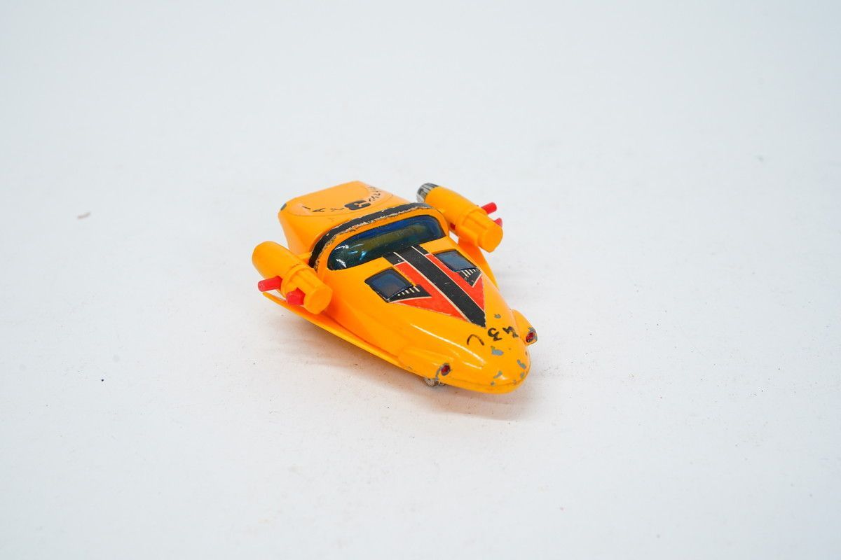 9.384 △ 昭和レトロ ロボット車 宇宙船 フィギュア 4個セット