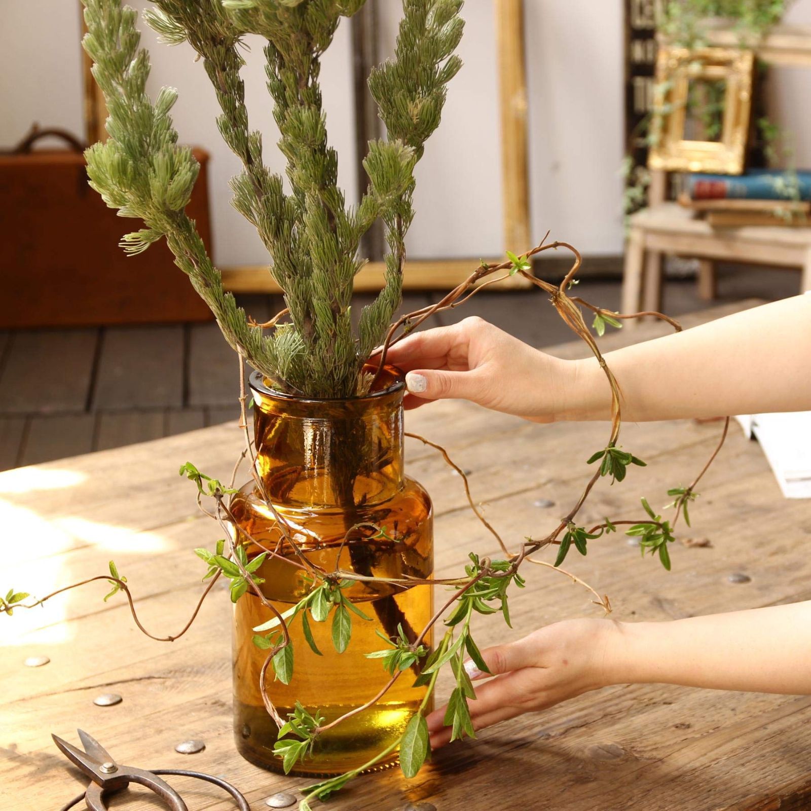 SPICE of Life (スパイス) 花瓶 リサイクルガラスフラワーベース Valencia アンバー 直径15cm
