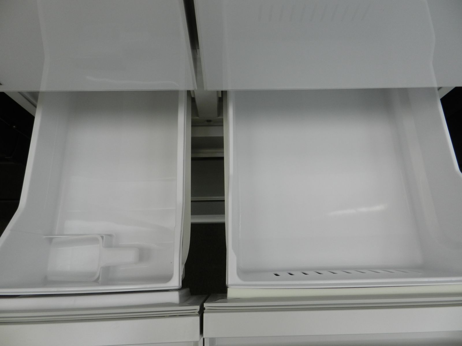 冷蔵庫　日立　クリスタルホワイト　冷蔵まるごとチルド　業界最大600L