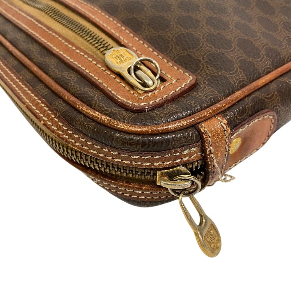 【極美品】 CELINE セリーヌ ポーチ セカンドバッグ 黒マカダム 人気 CELINE（ポーチ ・ ブラック/黒色系）のフリマアイテム一覧