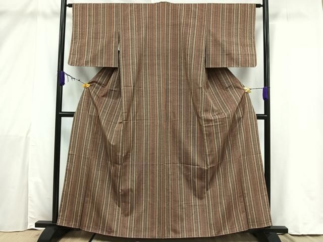 平和屋着物●本場大島紬　菱文　正絹　逸品　DAAV3265du 平和屋着物○本場大島紬 菱文 正絹 逸品 DAAV3265du