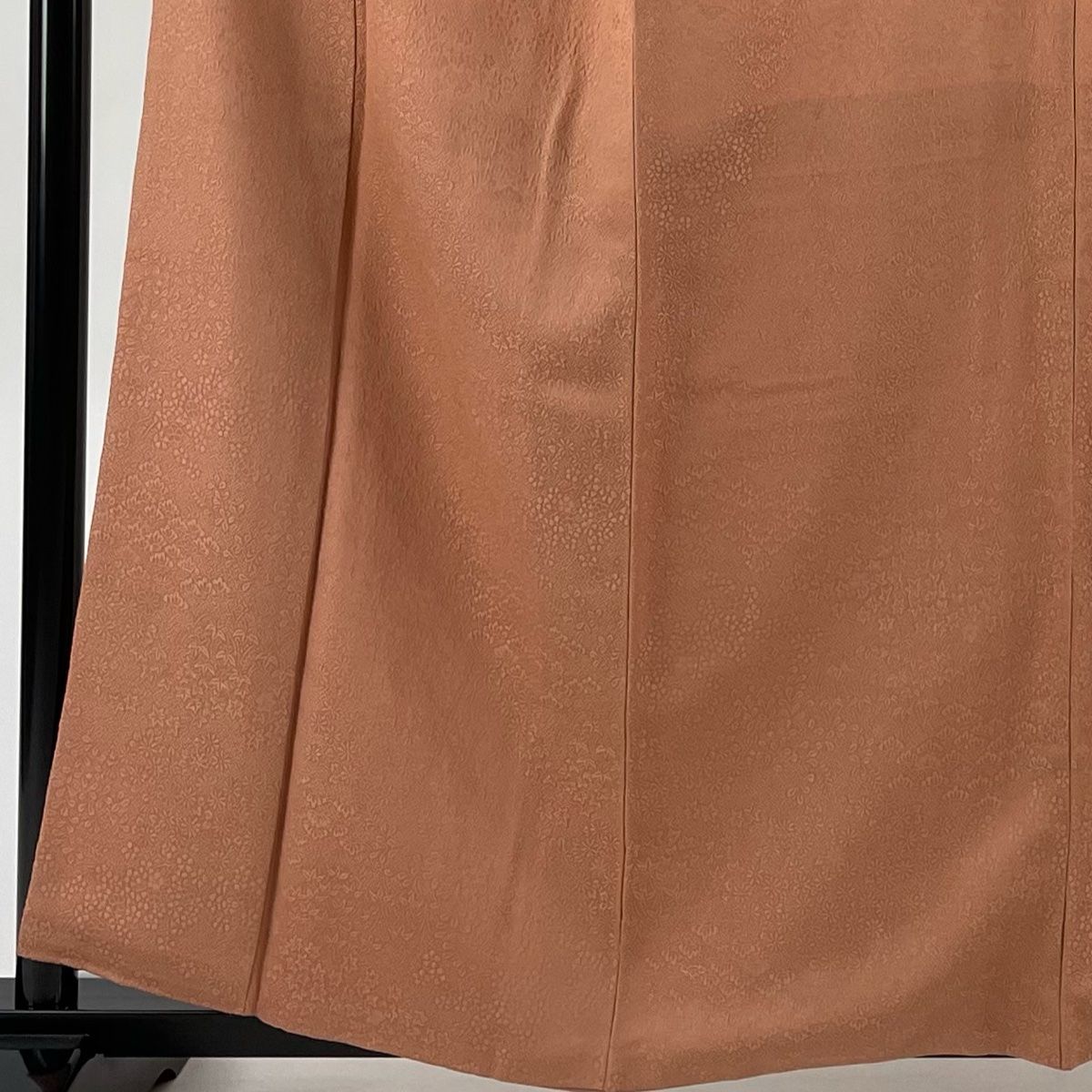 着物と帯 時流】I25759ts◇正絹 色無地◇うこん染 落款 一つ紋 美品