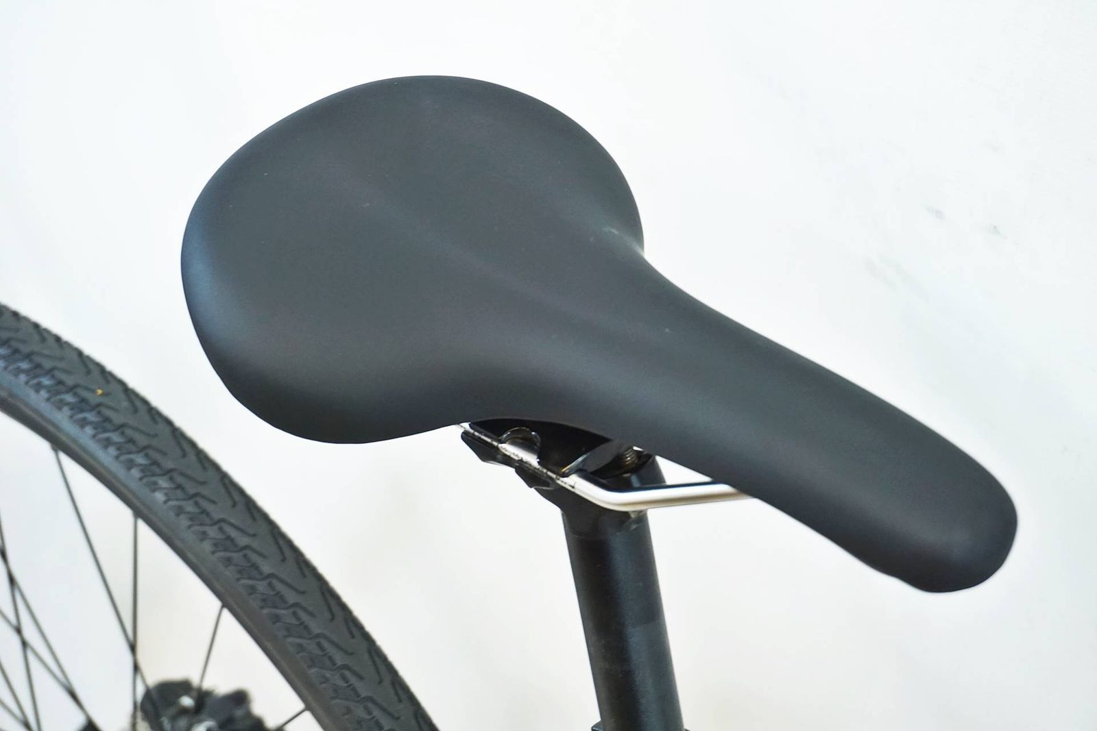 2020年モデル クロスバイク