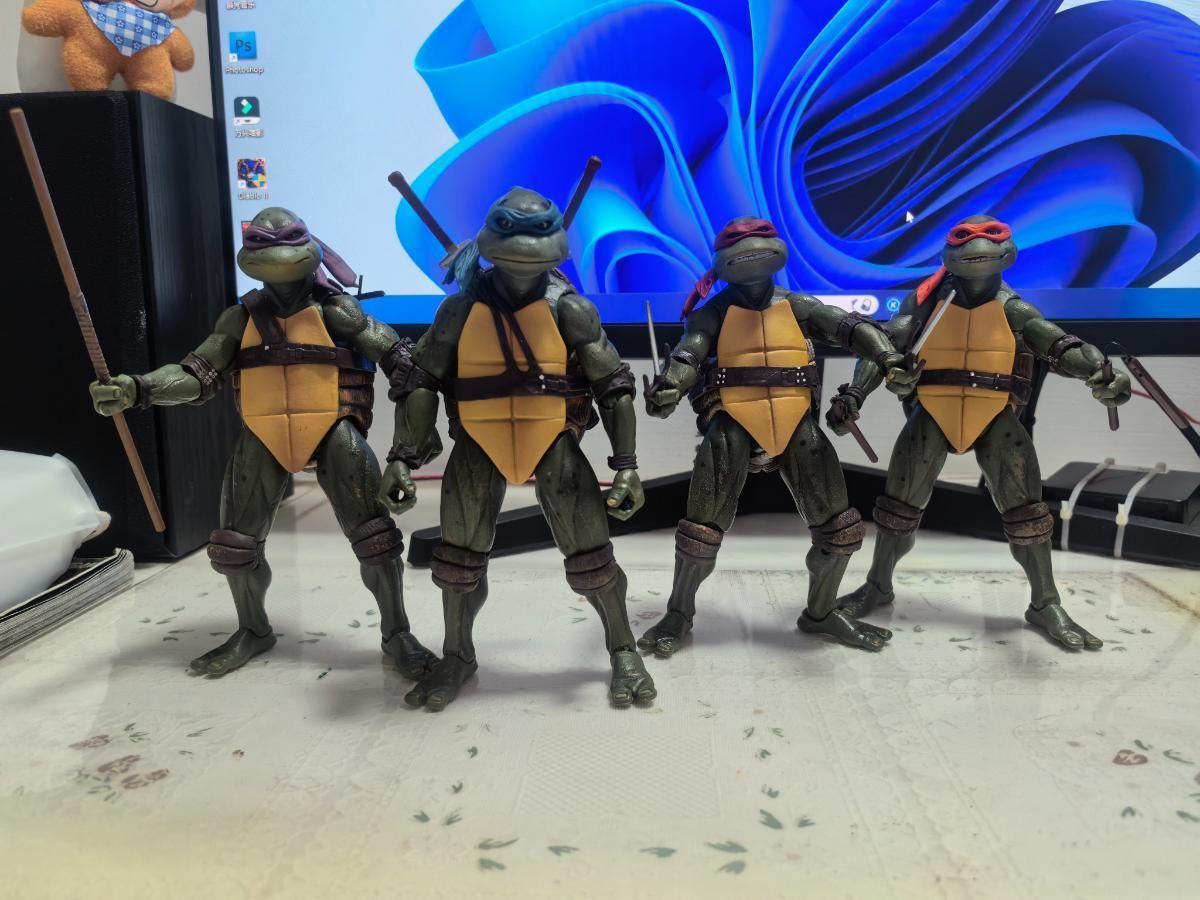 NECA 実写版 ミュータントニンジャタートルズ 1990ムービーver 4 NECA 実写版 ミュータントニンジャタートルズ 1990ムービーver 4