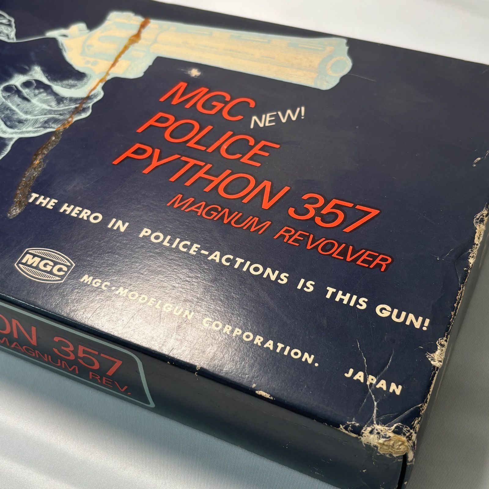 送料無料】MGC/POLICE PYTHON 357/ポリス パイソン/トイガン