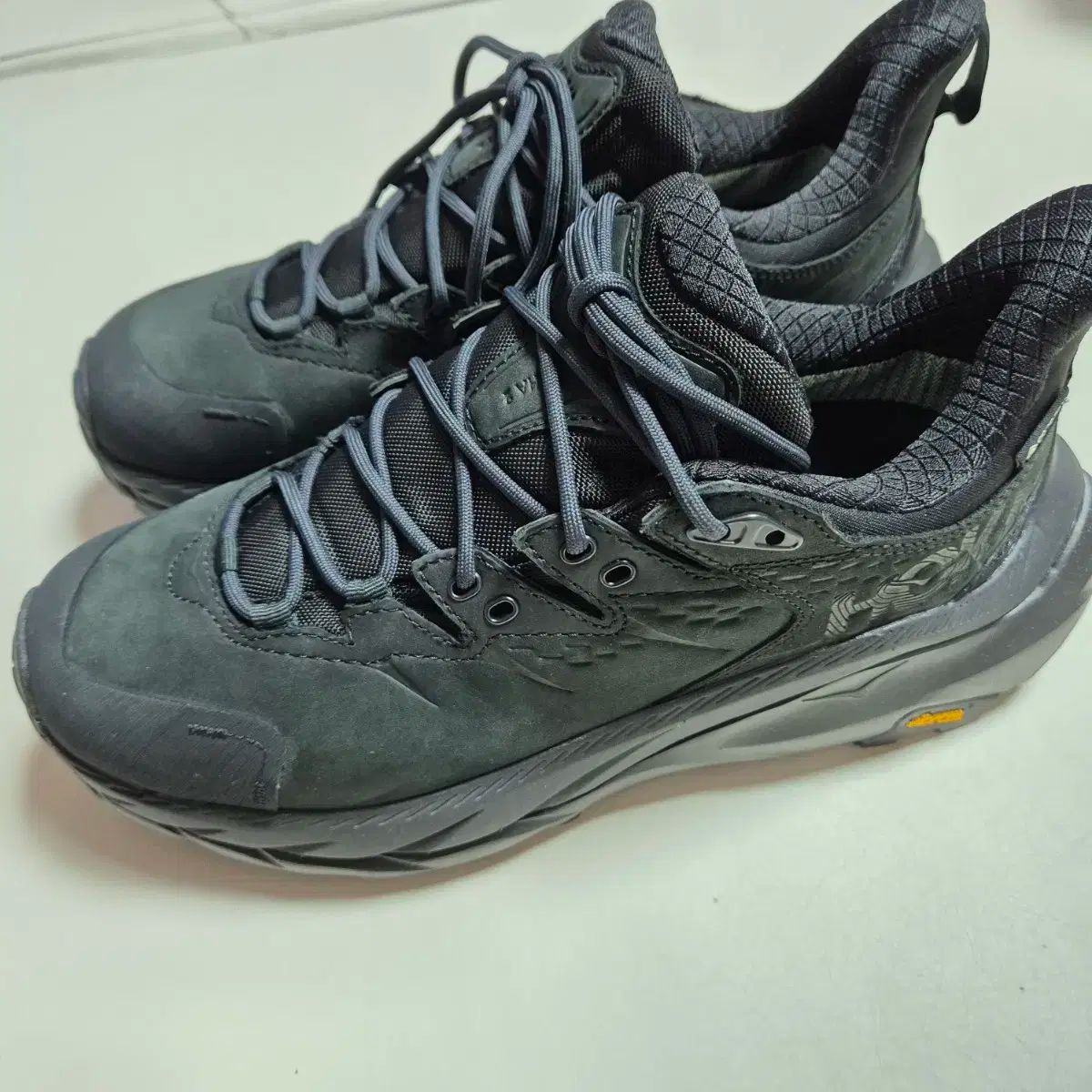 HOKA ONE ONE ホカオネオネ カハ２ ゴアテックス 255サイズ
