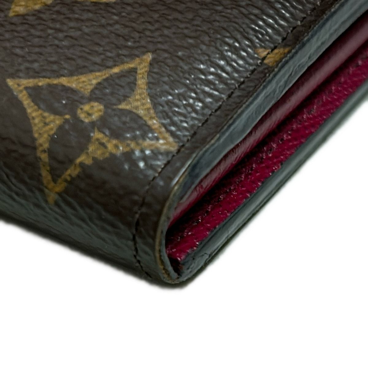 VUITTON