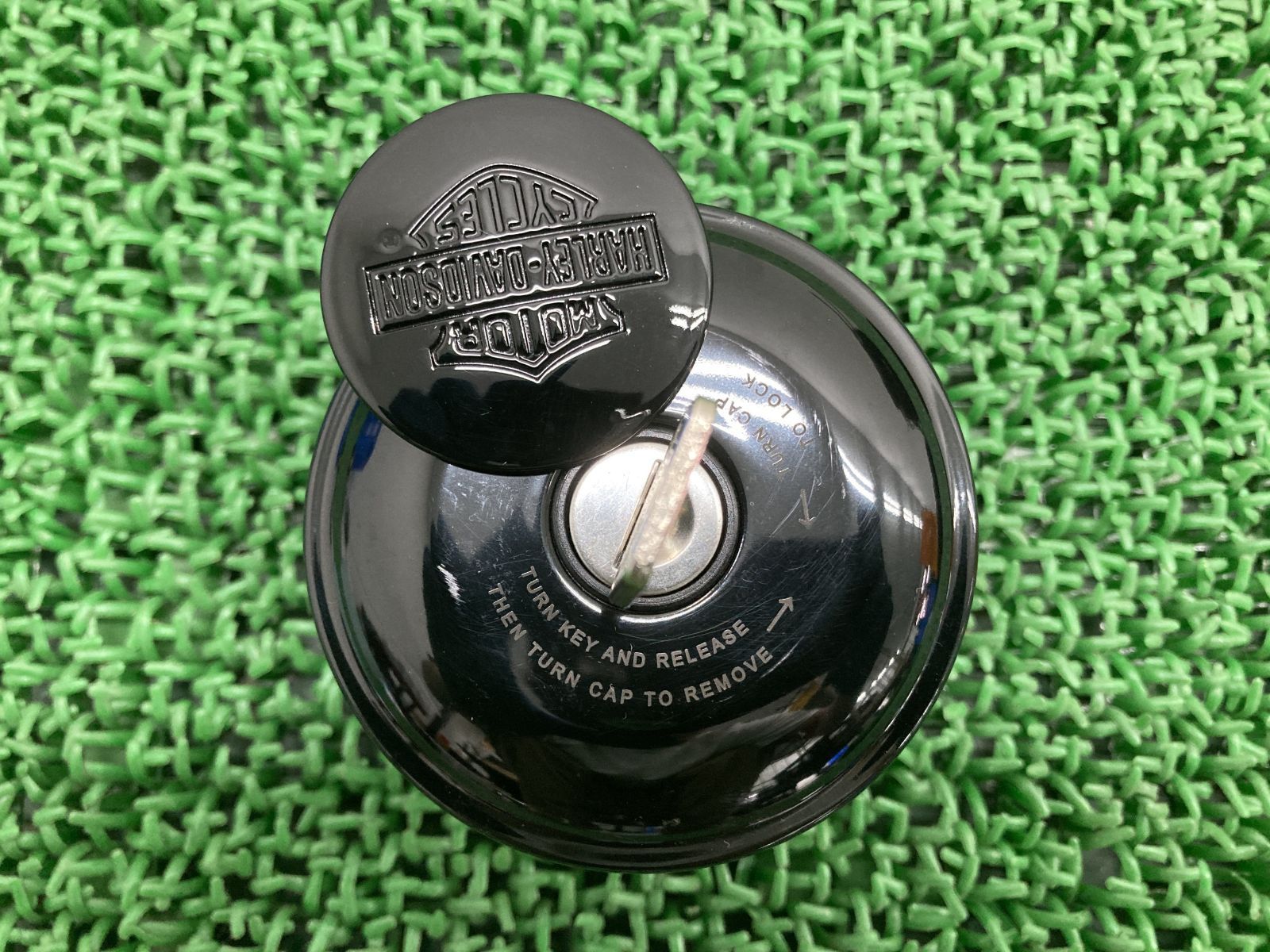 ハーレーダビッドソン ハーレーダビッドソン キー付燃料キャップ