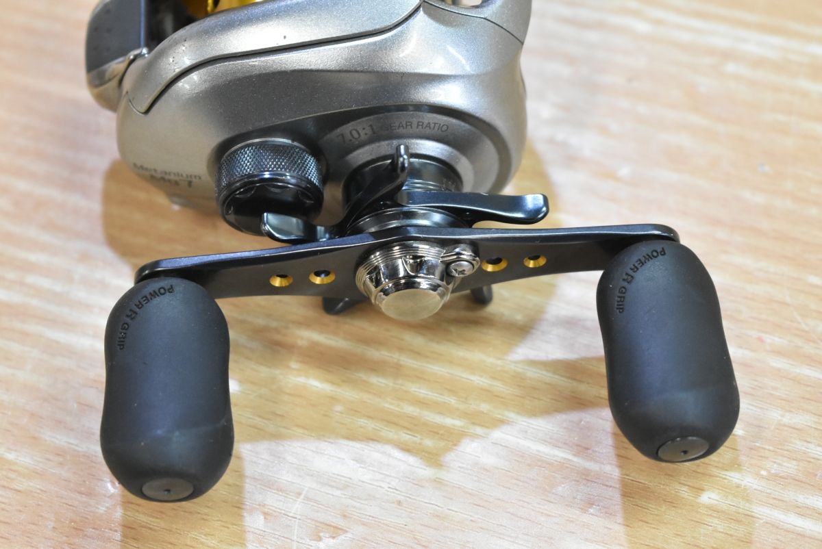 シマノ 07 メタニウム Mg 7 右巻き ベイトリール SHIMANO
