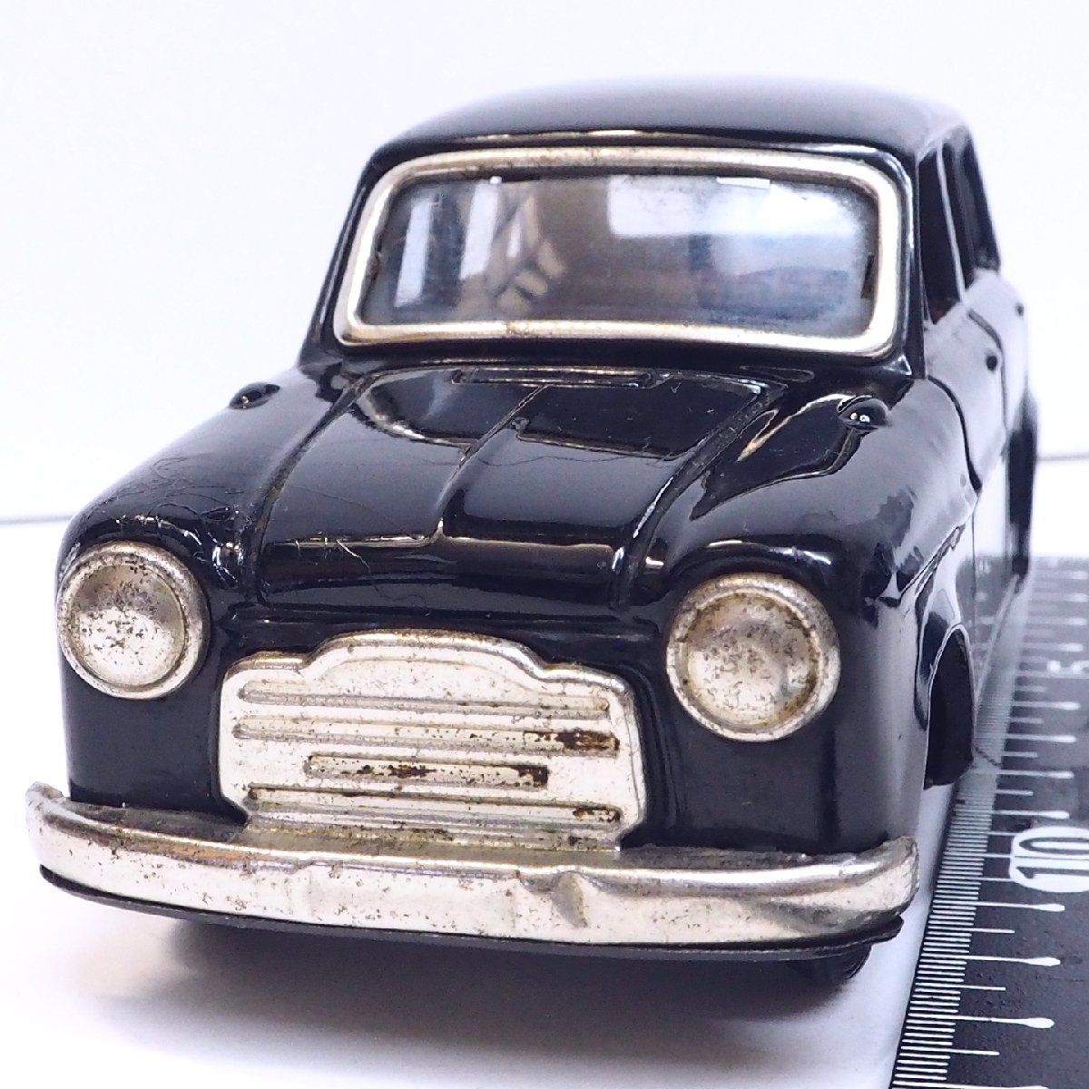 萬代屋【DATSUN sedan 1000ダットサン セダン 黒ブラック】ブリキtin toy car自動車ミニカー 日産□BC  BANDAI赤箱バンダイ【本体のみ】0066 - メルカリ