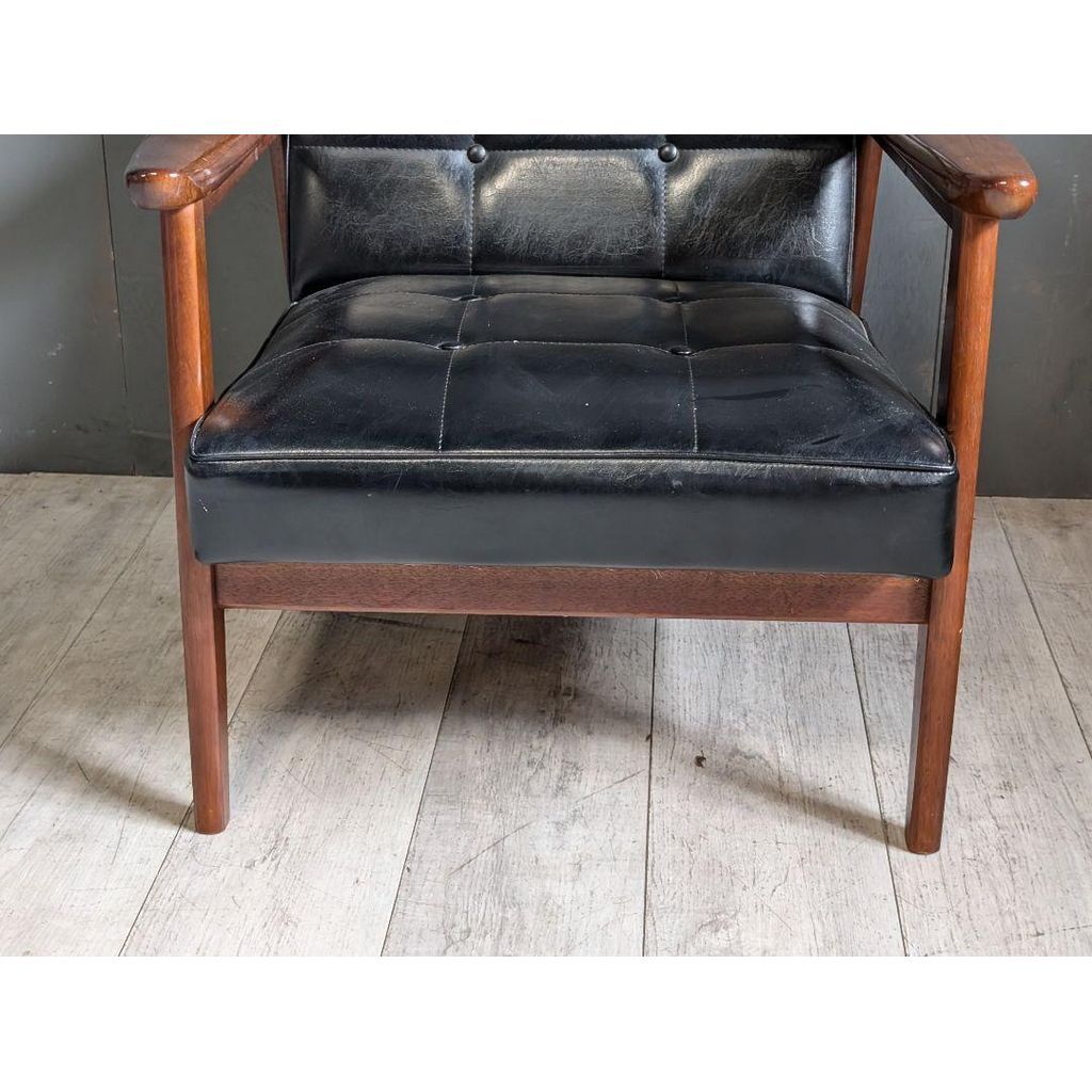 大人気 定番 カリモク karimoku Kチェア アームチェア レザー IGG