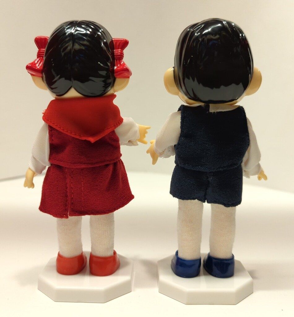 不二家　限定レトロぺこちゃん人形 2体セット ペコちゃん人形 不二家 2体セット 昭和レトロ