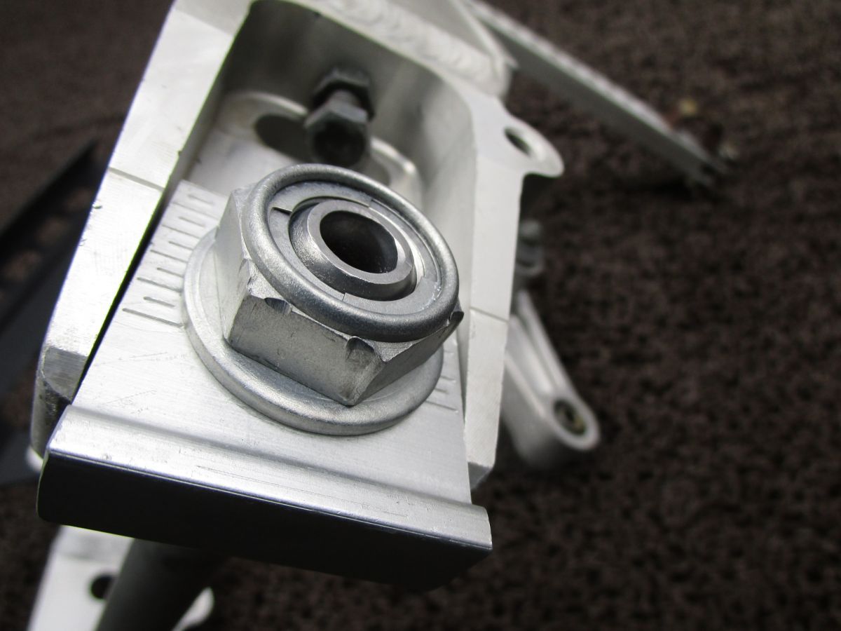 ヤマハ TRX850 4NX スイングアーム リア アクスルシャフト 【D】AID 211018TRX850(4NX-013)□ リア足回りセット リアサスペンション