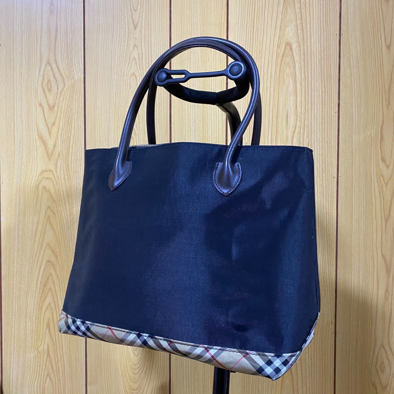 【極美品】 Burberry バーバリー ノバチェック レザー ショルダーバッグ ✨美品✨バーバリー burberry ショルダーバッグ ノバチェック