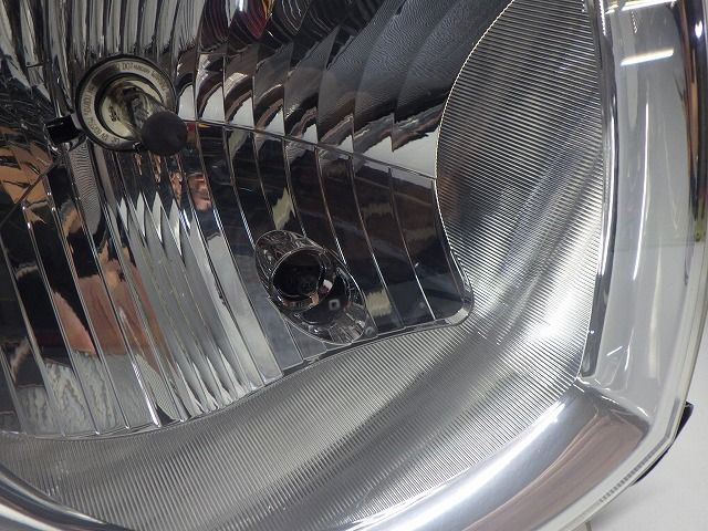 MRワゴン ヘッドライト