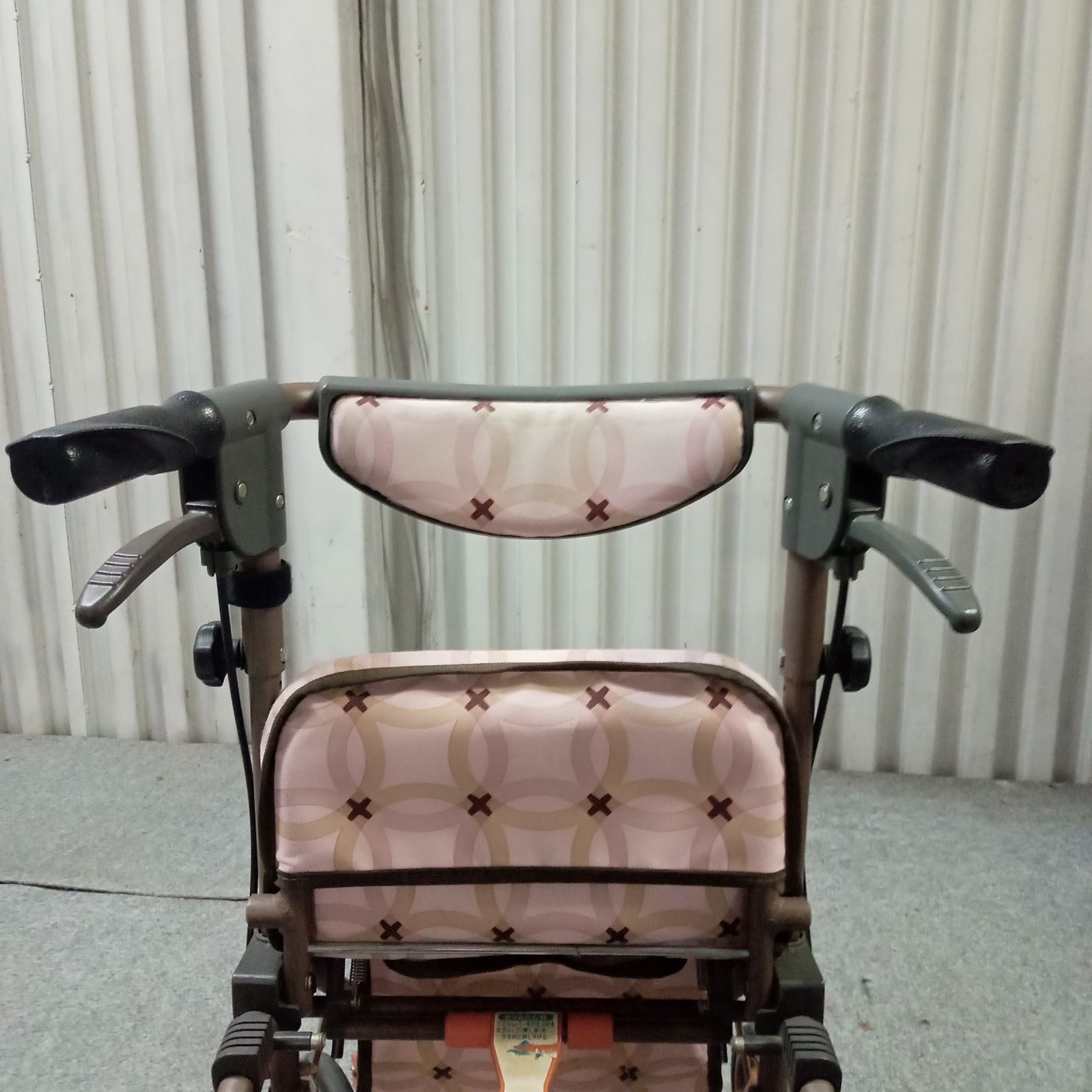 actmore アクトモア ファインSS シルバーカー 歩行器 介護 歩行車