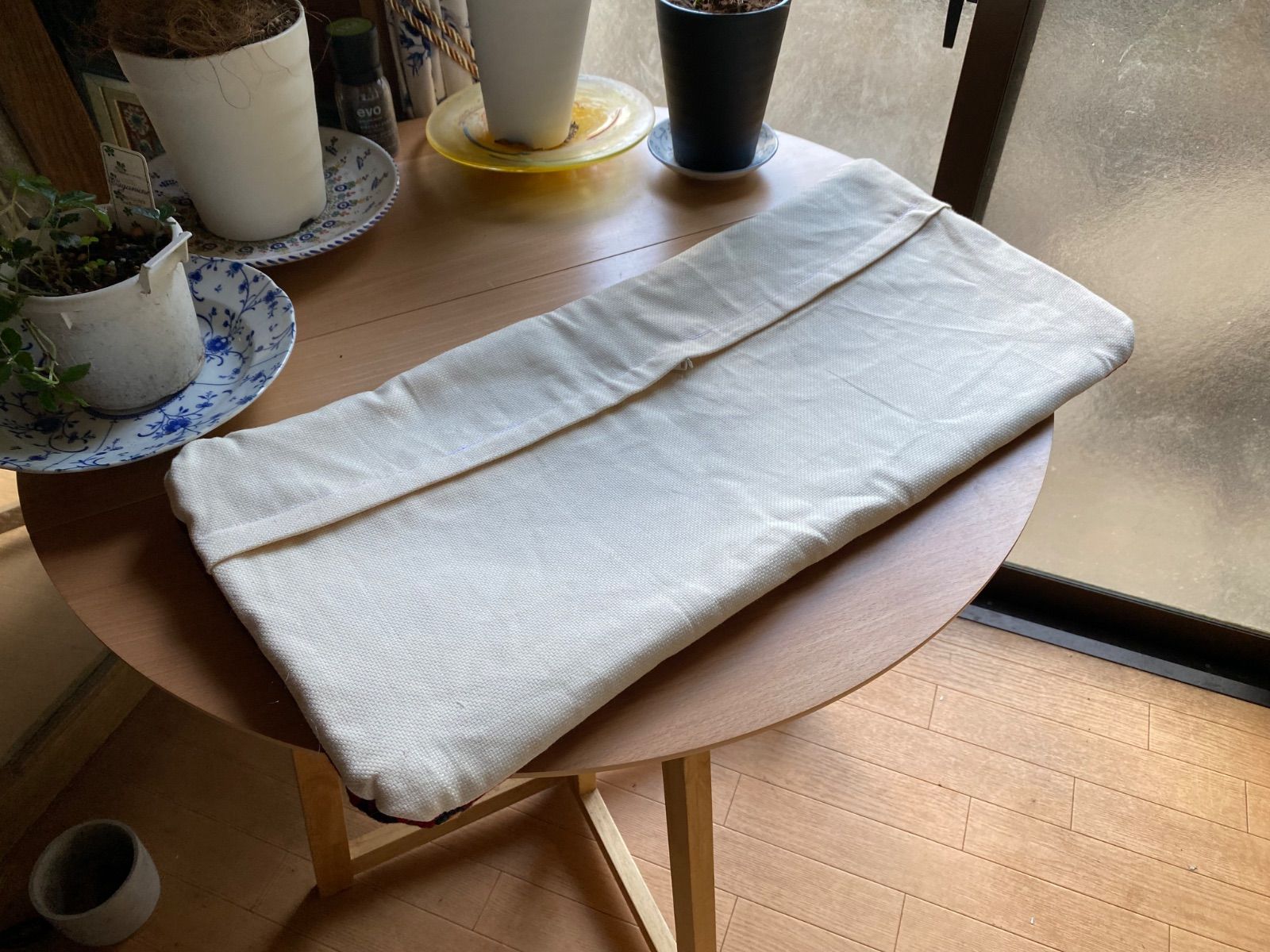 当店オリジナル王族のために織られたセネキリム薔薇柄のヘラティ模様が素敵なクッションカバー使いやすい横長サイズ中身なしで椅子やソファにも