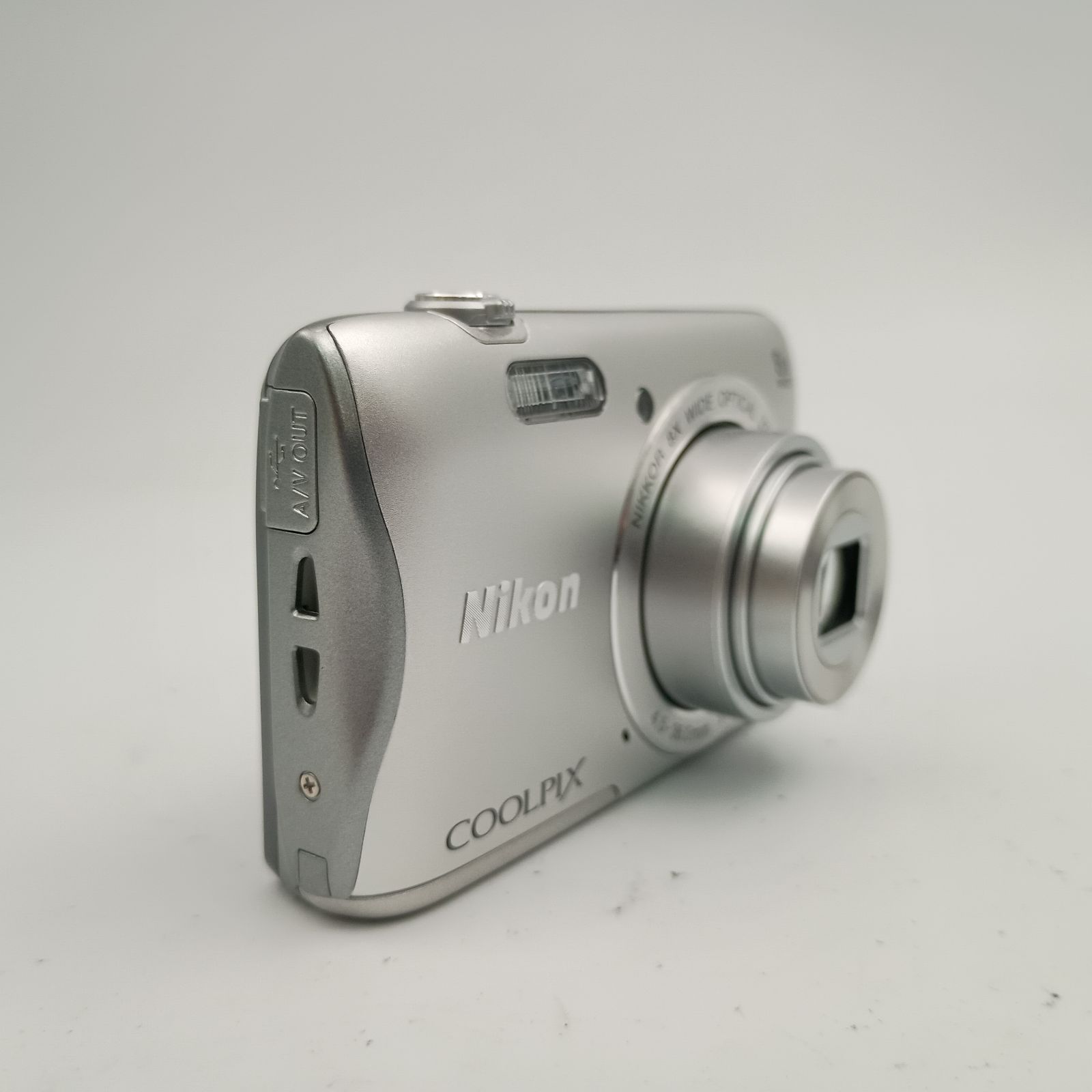 Nikon Coolpix S3700 Silver Compact Dijital Camera Silver