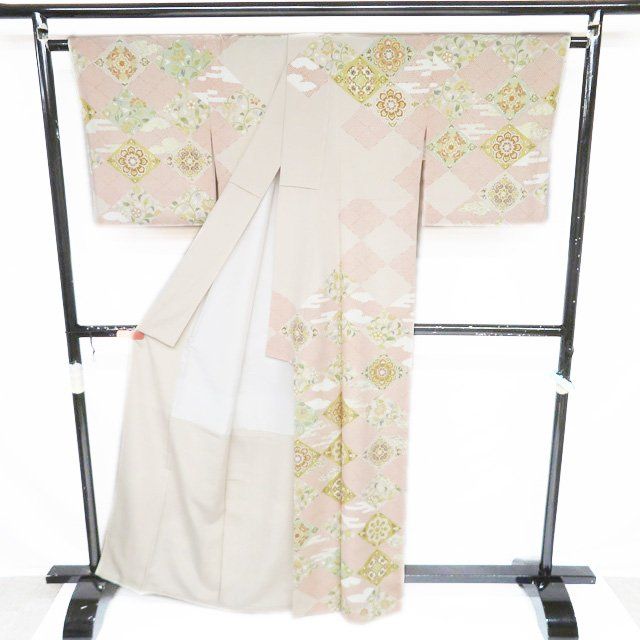 特選 訪問着 着物 未使用 金駒刺繍 吉澤の友禅 ラベル 花菱文 乙女色  