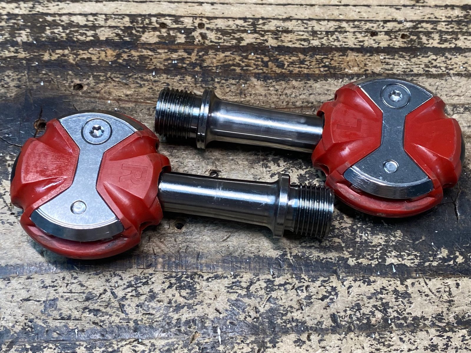 赤 チタンシャフト