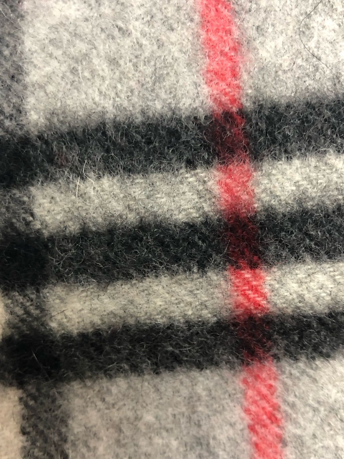 Burberrys バーバリー カシミヤ　チェック　マフラー　18695309 Burberrys バーバリー カシミヤ グレーチェック マフラー 18695309