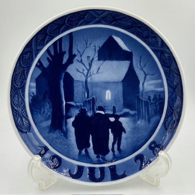 ロイヤルコペンハーゲン イヤープレート 1928年「Vicar's Family on