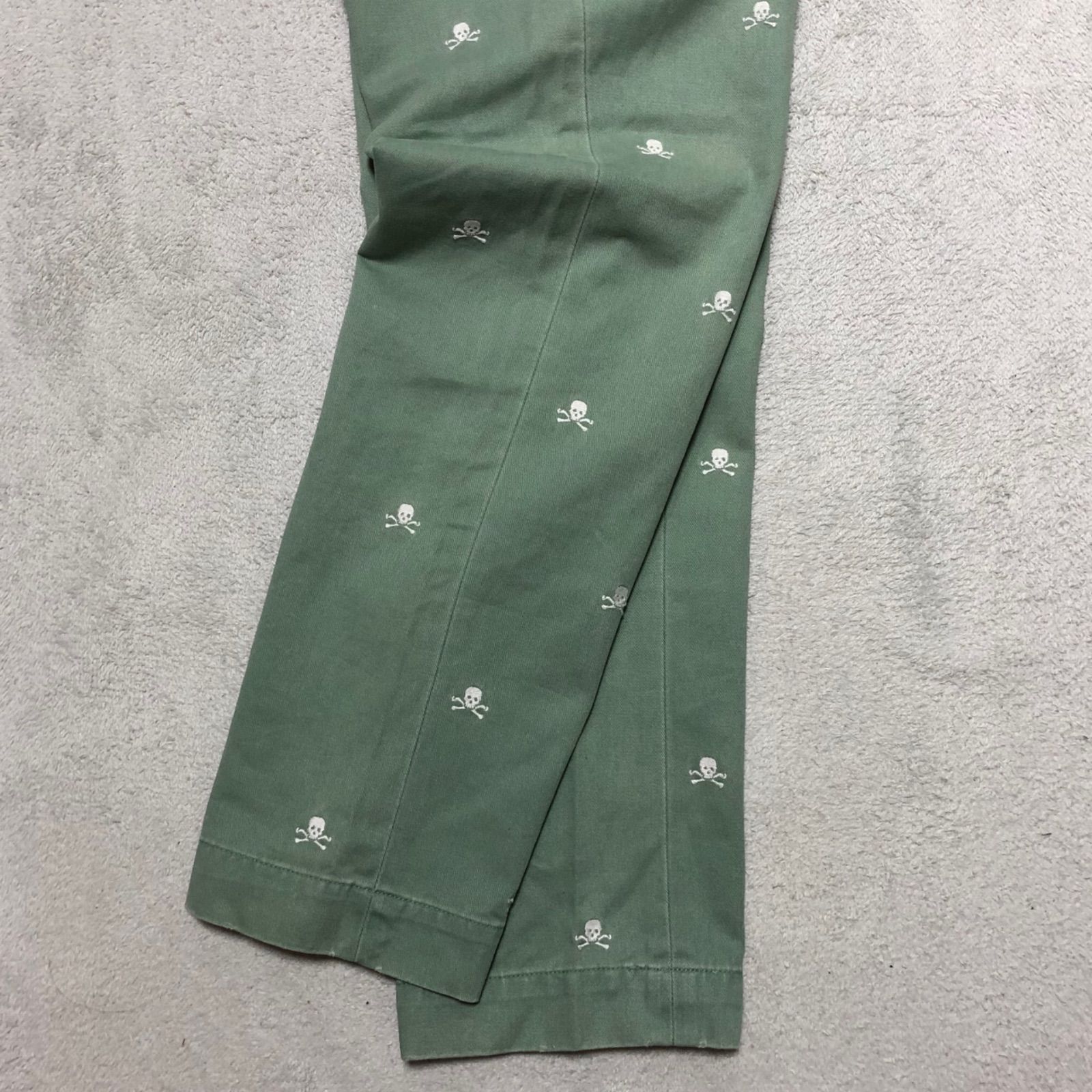 ライトグリーン