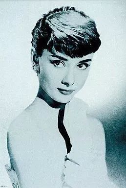 中古】洋画DVD オードリー・ヘプバーンBOX [初回限定生産] - メルカリ