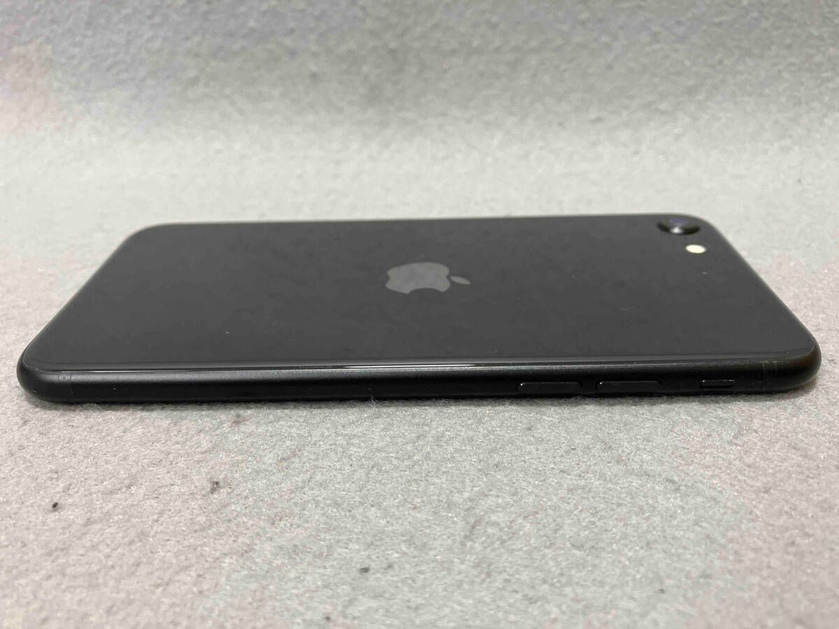MHGP3J/A iPhone SE(第2世代) 64GB ブラック docomo - メルカリ