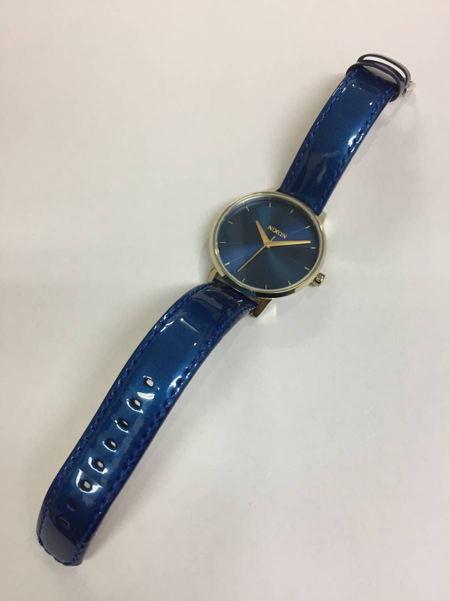 美品！格安！NIXON ニクソン THE KENSINGTON ケンジントン ブルー文字 