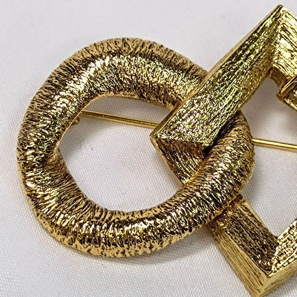 ♥イブサンローラン ブローチ ヴィンテージ YSL 《NO 00620