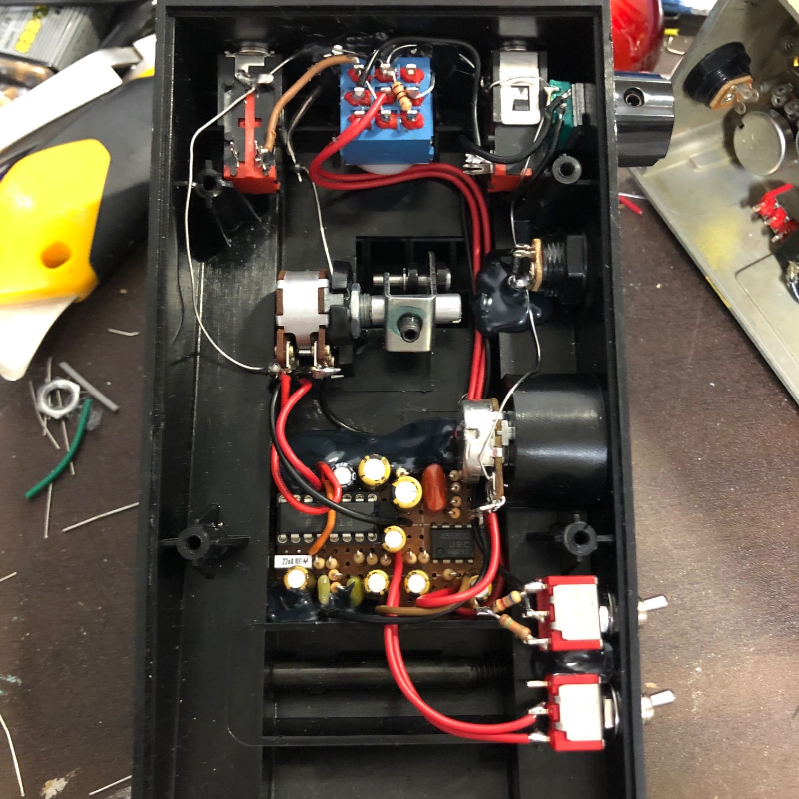 1x telescope Factory Head Fuzz フットペダル型ファズファクトリー