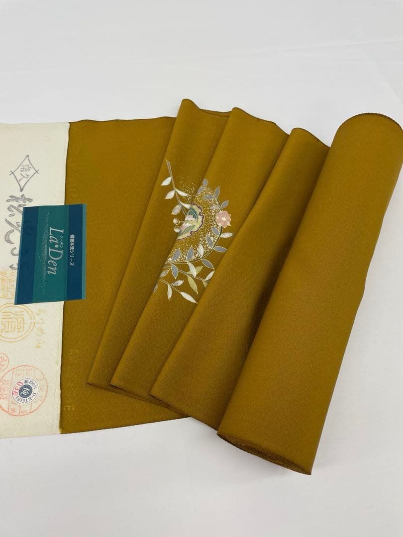 付け下げ 螺鈿 金彩 浜ちりめん 桑茶色 正絹 反物 - メルカリ