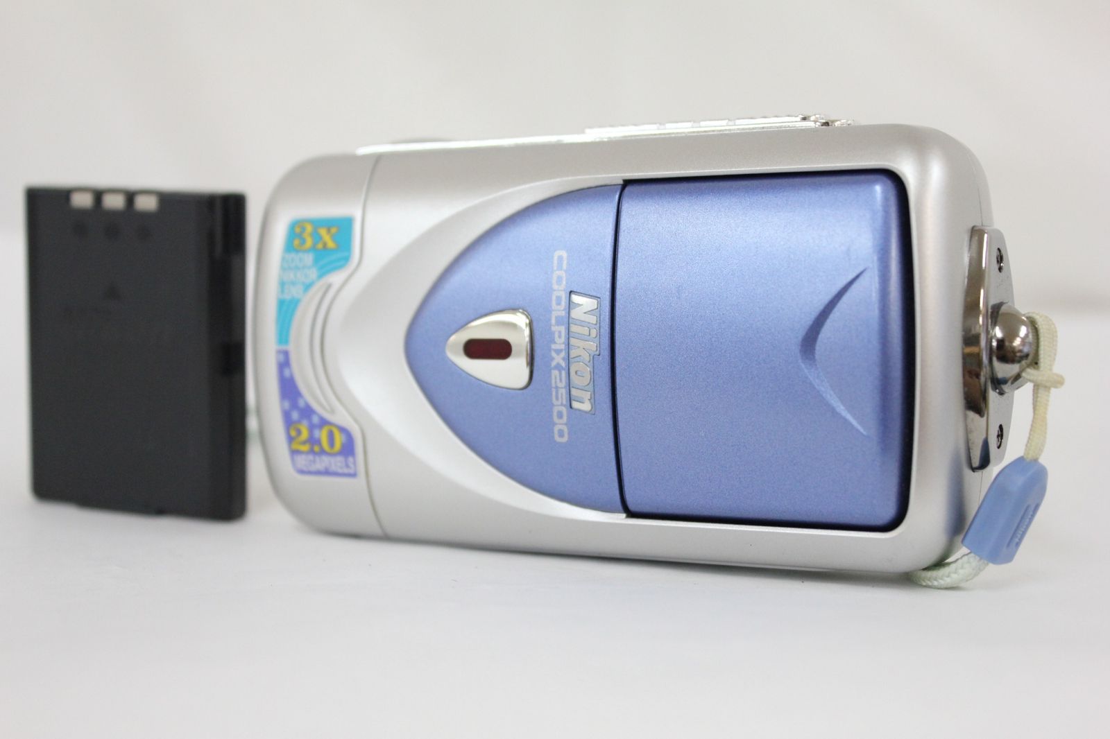 Nikon COOLPIX E2500 バッテリー付 Nikon COOLPIX2500復活！ バッテリーパックにバッテリーパックを