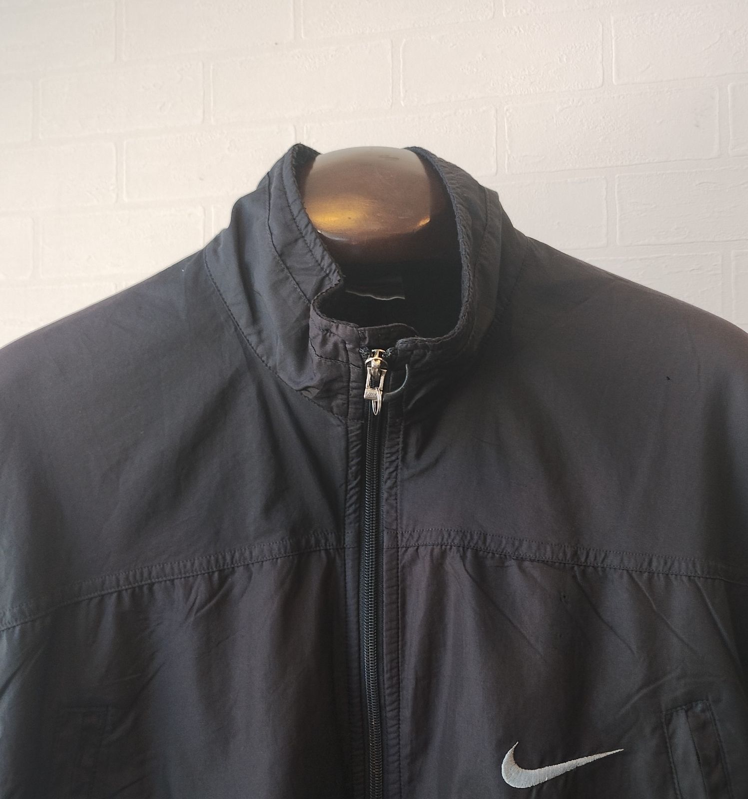 90s NIKE ナイロン ブルゾン 短丈 y2k ブラック NIKE（ナイキ） ナイロンジャケット 「USED」Y2K NIKE ナイロン