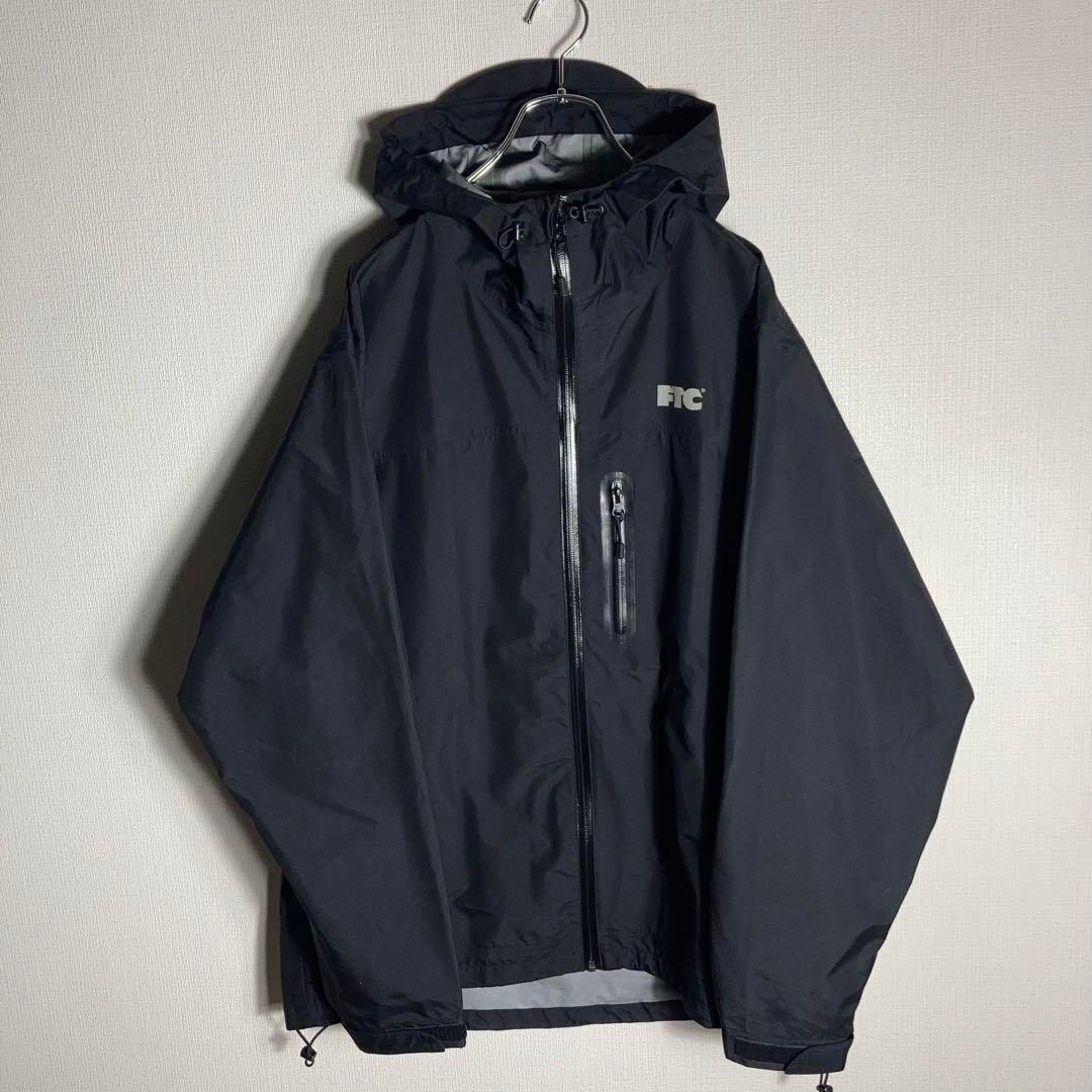 【美品】FTC マウンテンパーカー ワンポイントロゴ 黒 XL 美品】FTC マウンテンパーカー ワンポイントロゴ 黒 XL FTC