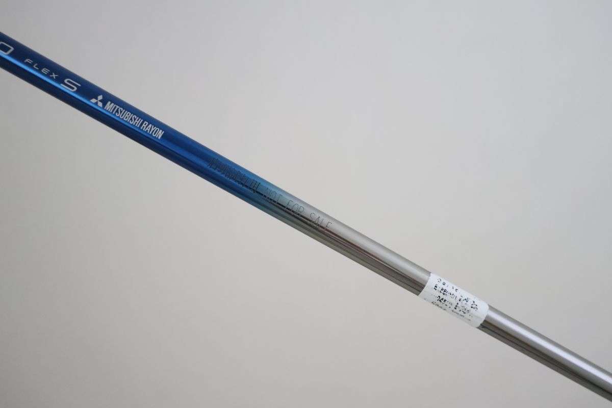 ○訳有激安！テーラーメイド ドライバー用スリーブ付き！三菱レイヨン