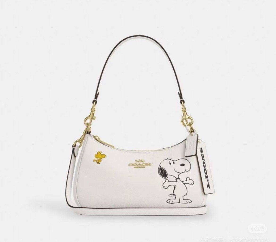 COACH X PEANUTS】テリ ショルダー バッグ・スヌーピー 品番