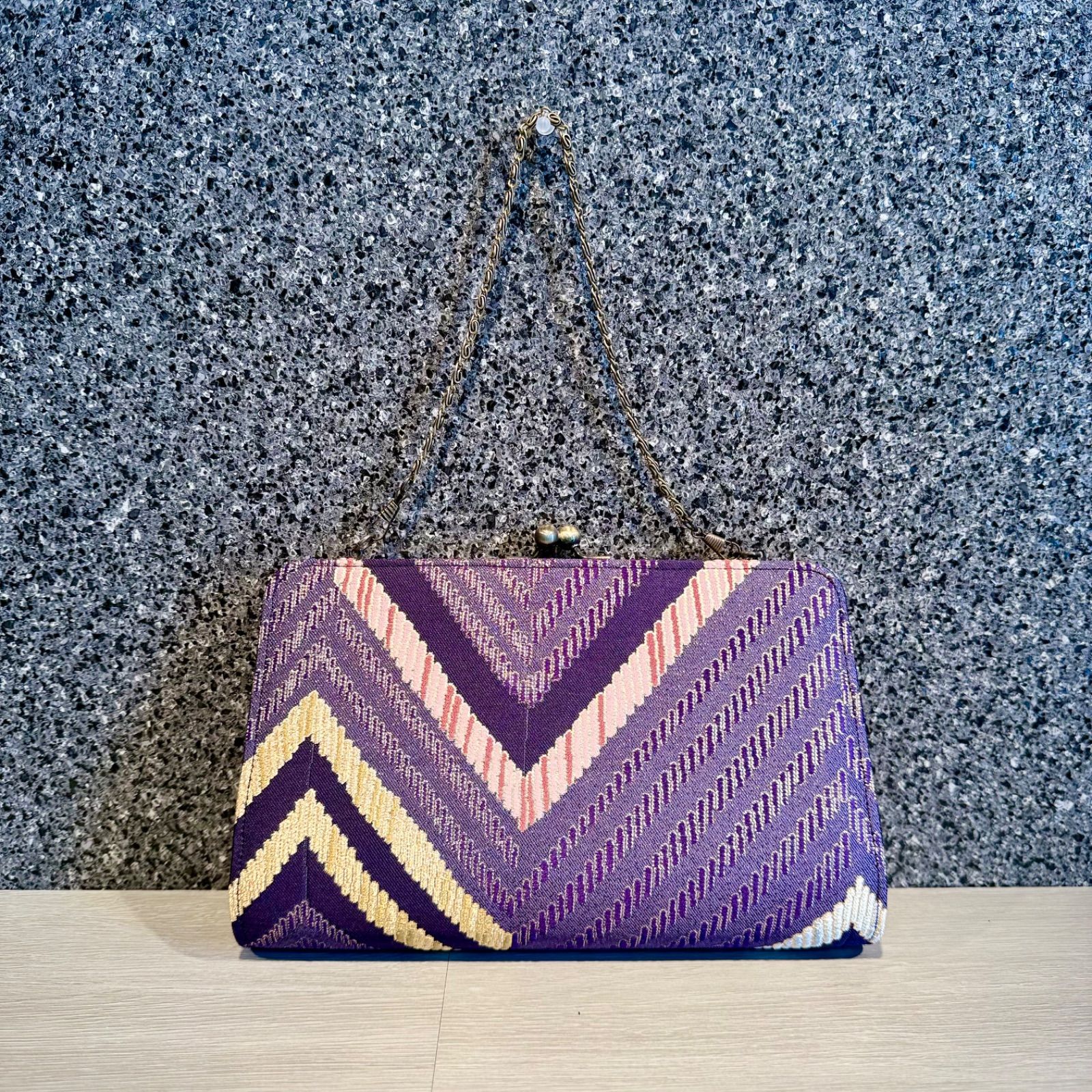 京都帯屋さん 正絹 皮 2way がま口フォーマルバック大 ヘリンボーン柄紫