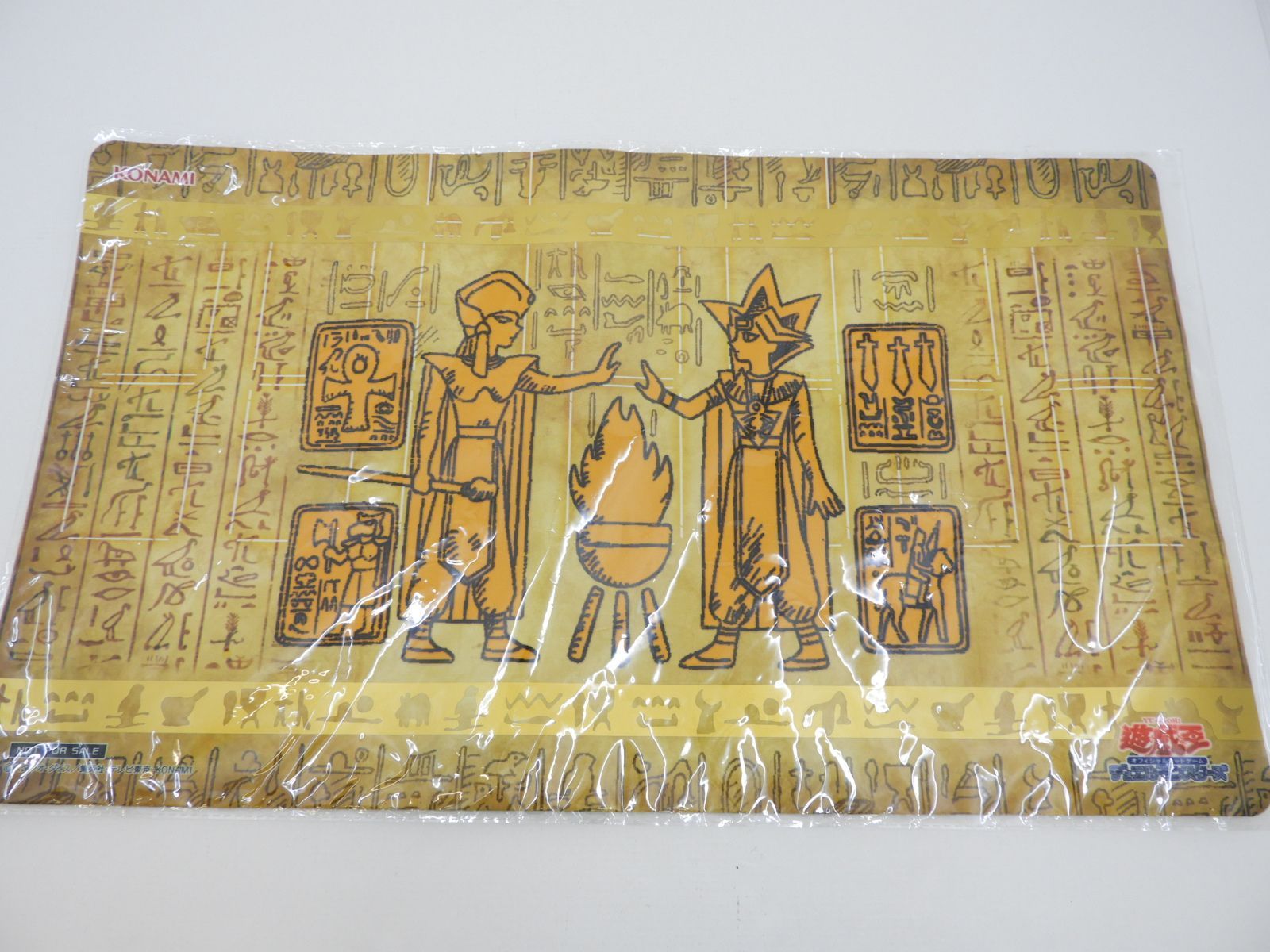 【未開封品/ニューロン限定/非売品】遊戯王 記憶の石版 プレイマット (082)